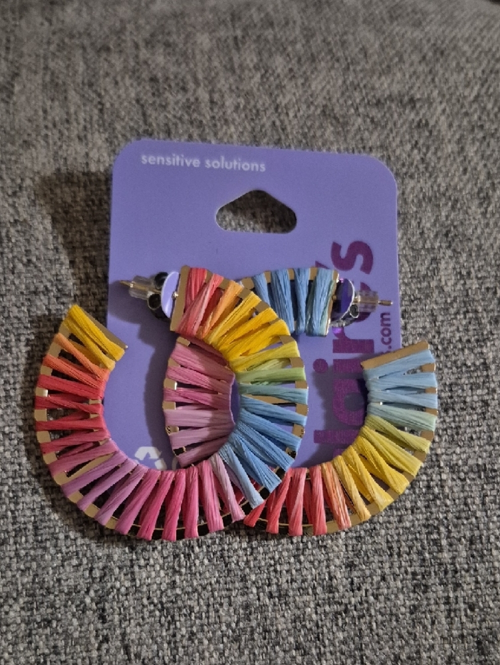 Colorblock Raffia Hoop Earrings - Multicolor - Picture 2 of 2
